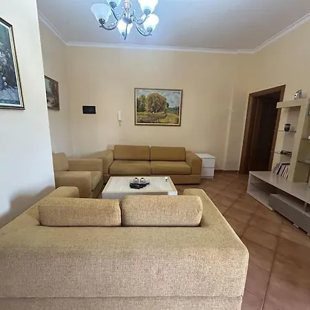 15 Min From The Sea Appartement *